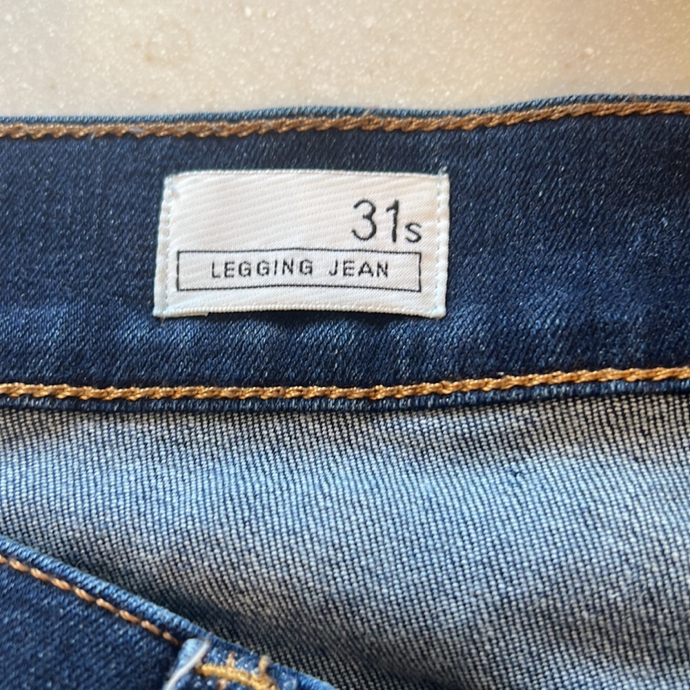 Gap woman’s Jeans Size 31S $25 - Picture 4 of 4
